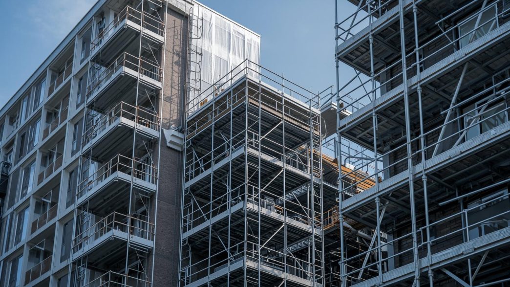 Dutch Housing Construction Rebounds in Q4 2025: What Expat Entrepreneurs Actually Need to Know
